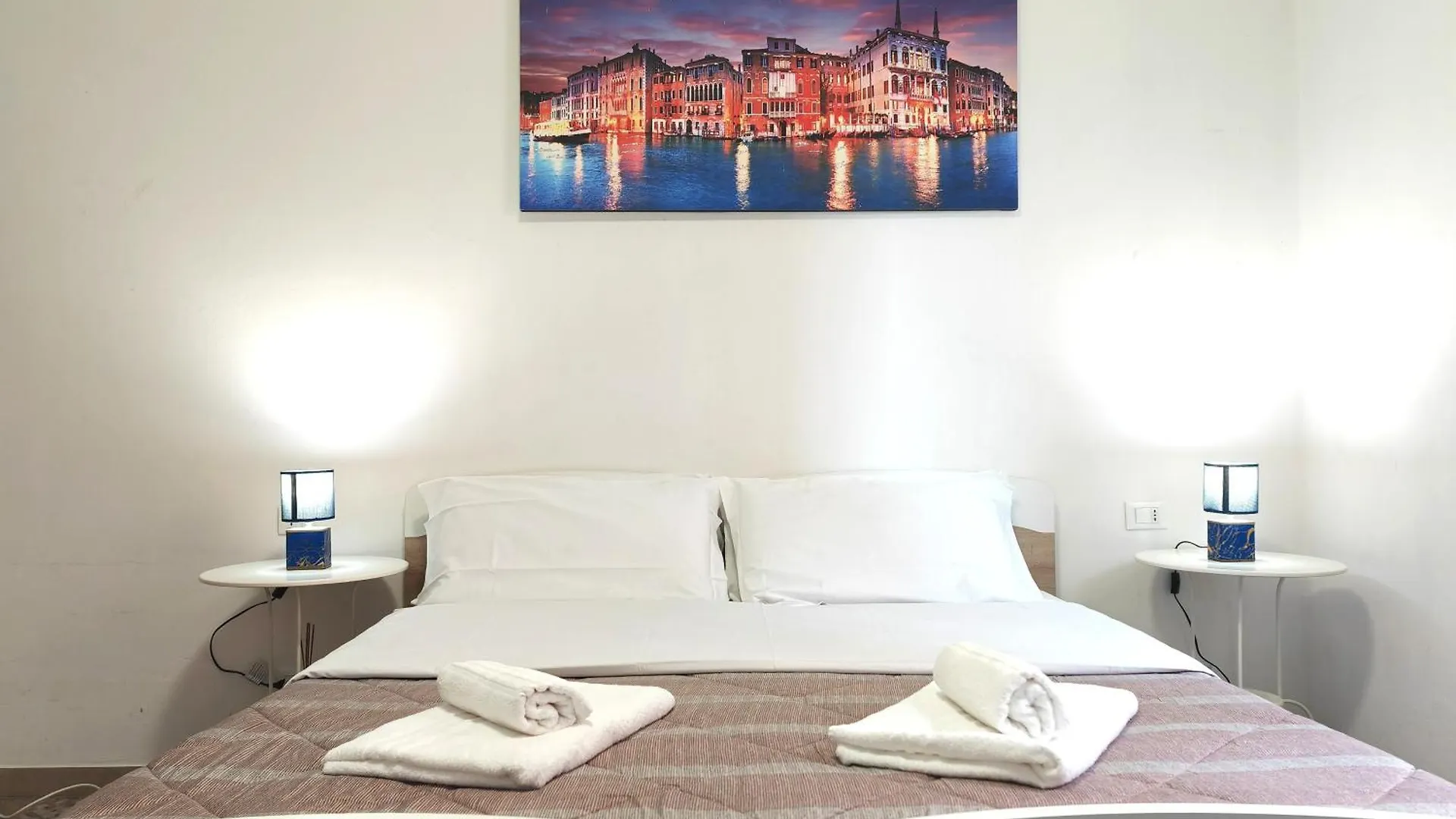 Goldmine Guest House 1 Venice Italy