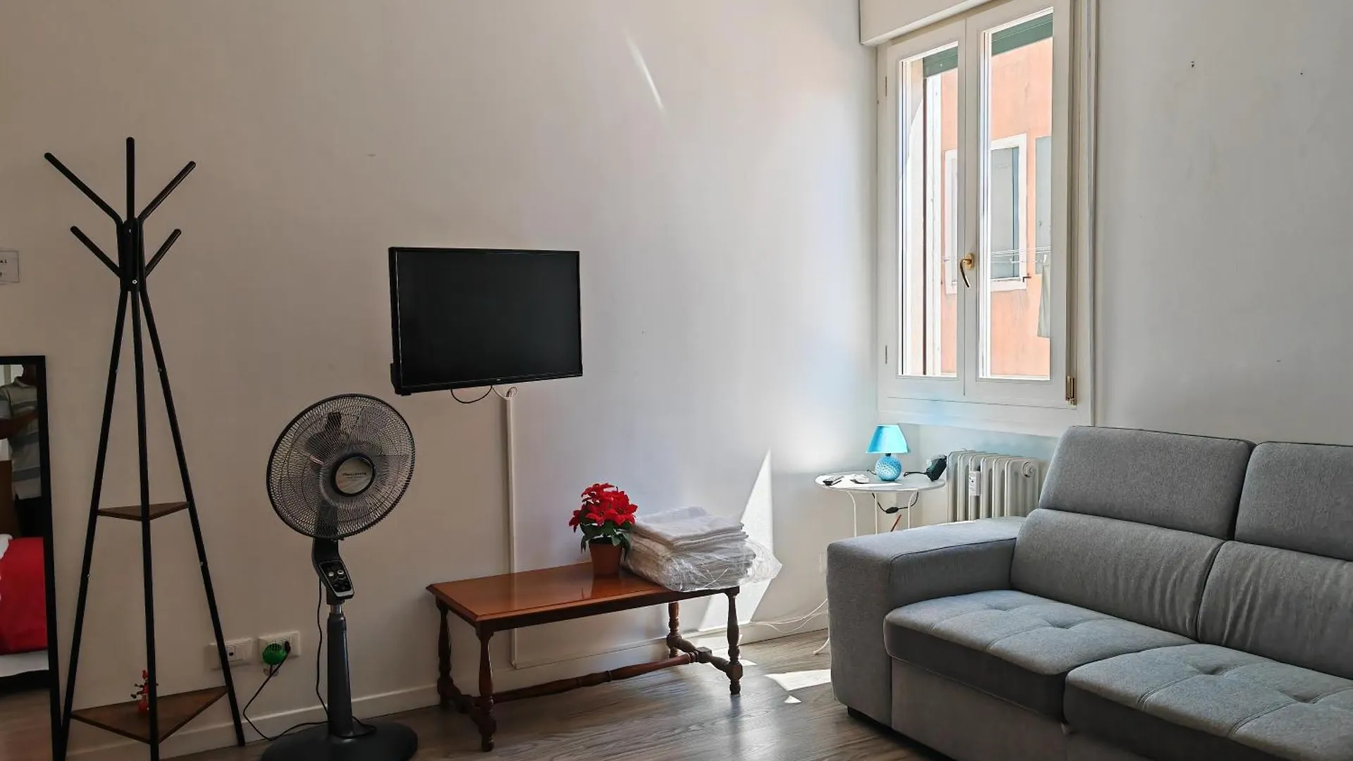 Goldmine Guest House 1 Venice